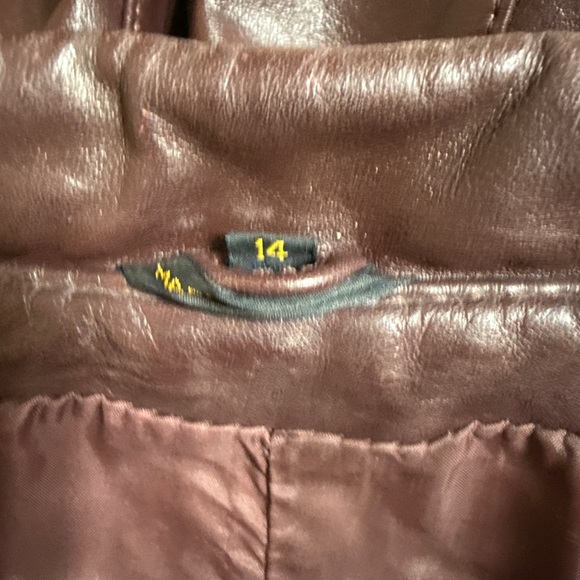 Women's Brown Leather Trench Coat - Picture 9 of 12